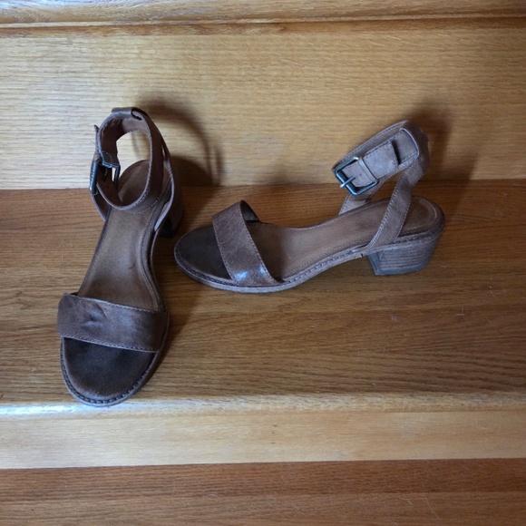 Frye Brown Leather Sandals - Picture 2 of 5